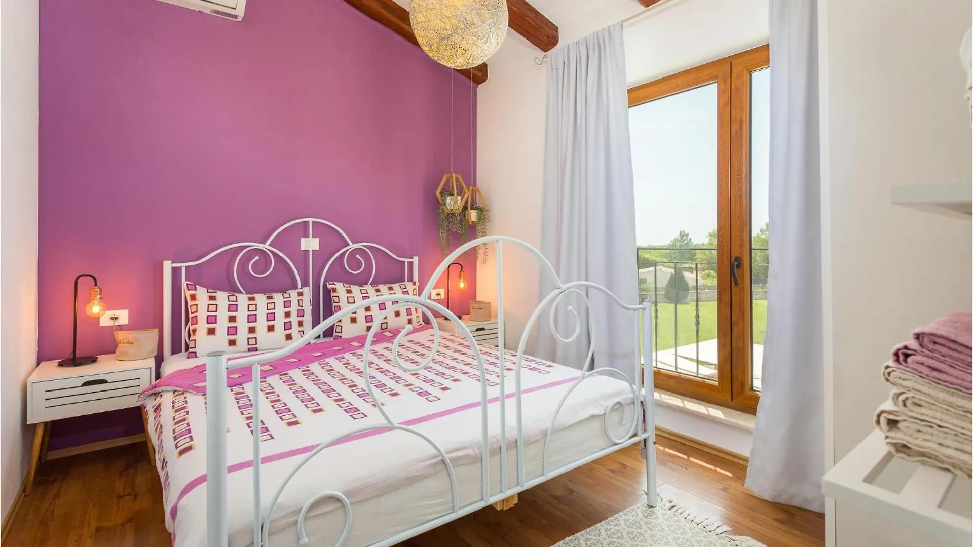Gorgeous Home In Bokordici With Wifi